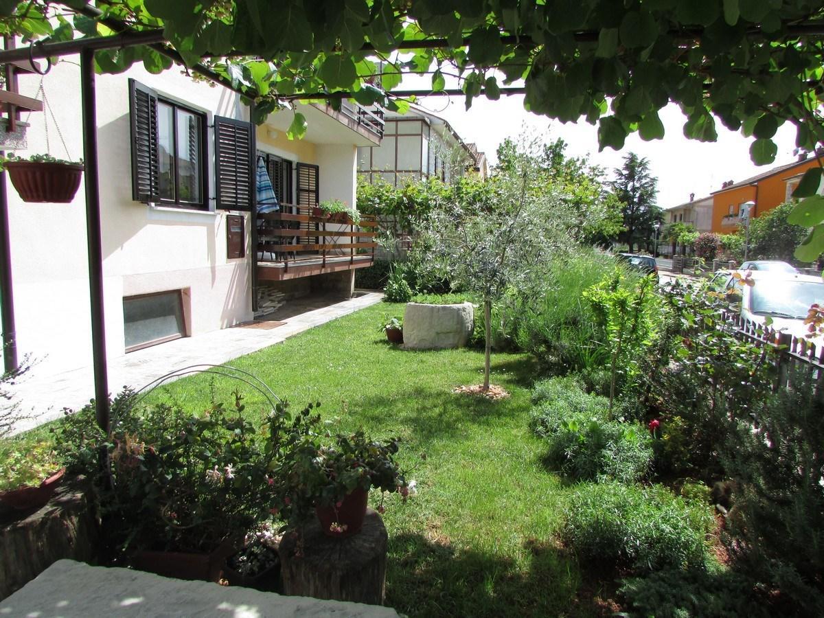 Mirela House With Apartment Umag Eksteriør bilde
